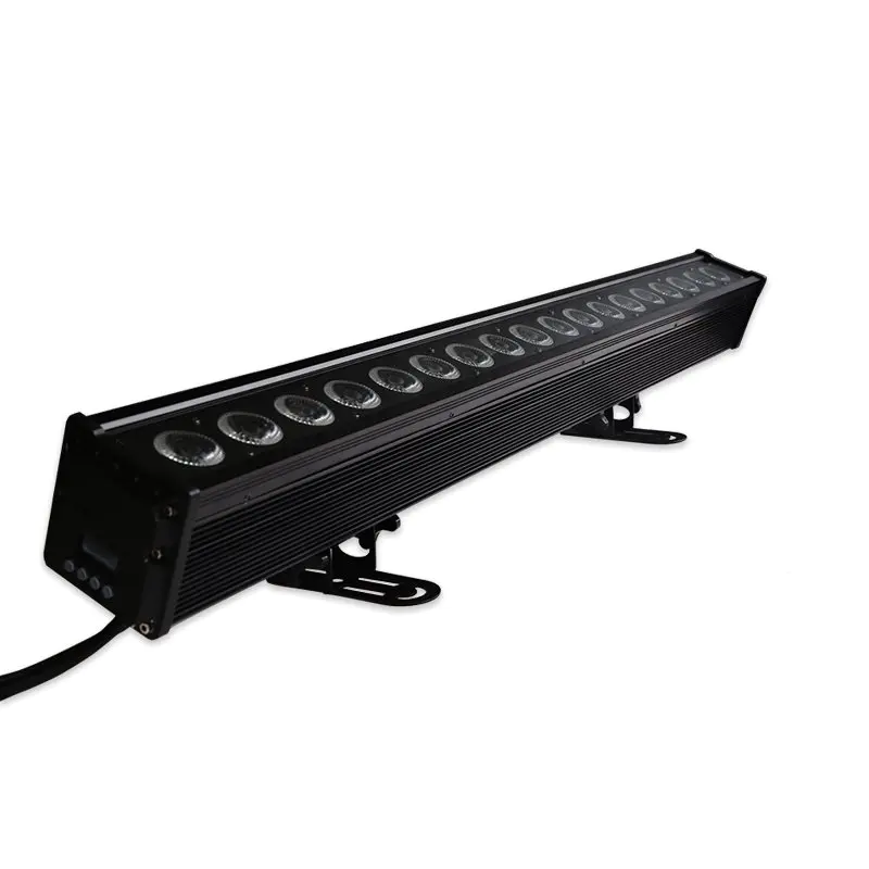 LED Bar Outdoor IP65 1m Wash Light 18 x 10w RGBW 4-in-1 LEDs